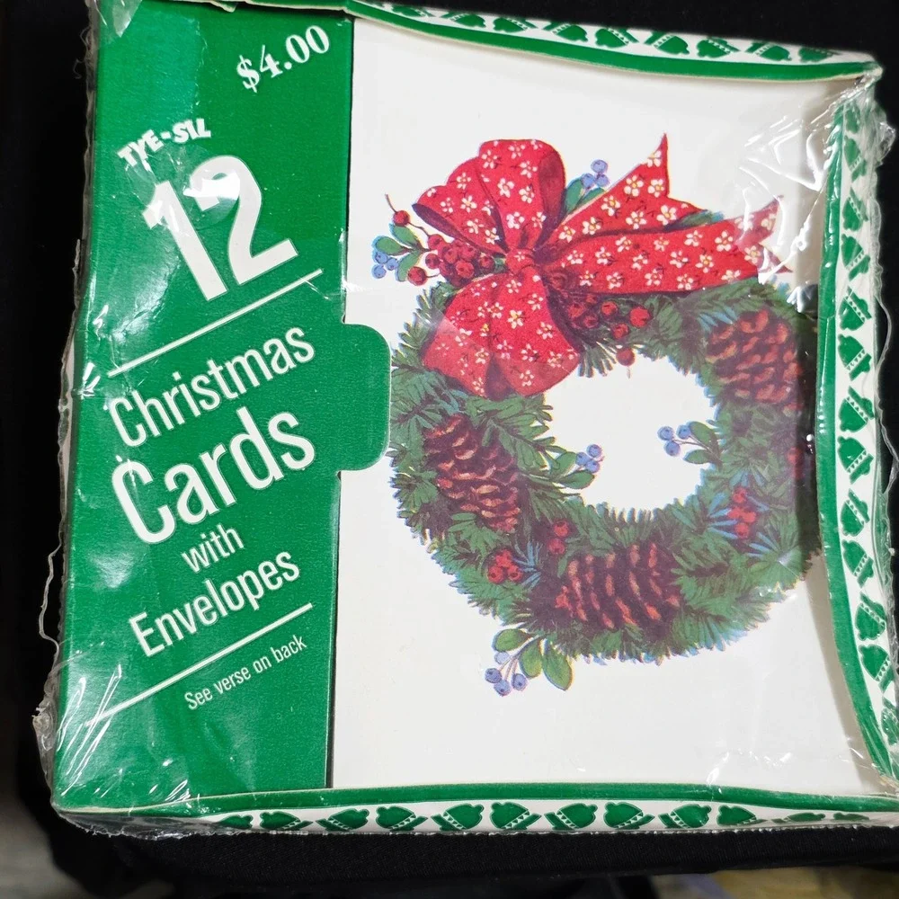 Vintage TYE-SIL‎ 12 Christmas Cards with Envelopes Wreath Design